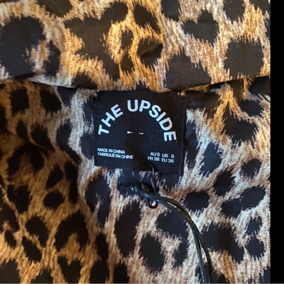 The upside Leopard jacket - Picture 12 of 12